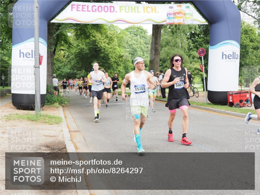 29.06.2025 - hella hamburg halbmarathon MichiJ http://msf.ph/oto/8264297 29.06.2025 10:30:18 Zwischen KM18-KM19 1441, 1700, 1763, 4823, 5987, 7092, 9365, 10415, 13714, 13725, 13876, 14484, 15351, 18772, 19046 meine-sportfotos.de