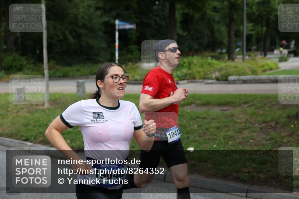 29.06.2025 - hella hamburg halbmarathon Yannick Fuchs http://msf.ph/oto/8264352 29.06.2025 10:36:35 20KM 1169, 1209, 1256, 1441, 1512, 1763, 1903, 1962, 2675, 3523, 5682, 5690, 6593, 6639, 7105, 7116, 7363, 7693, 8694, 9365, 10415, 12098, 13196, 13483, 13709, 13725, 14275, 15521, 15623, 15654, 15846, 15935, 16281, 17182, 17637, 17926, 18772, 19046 meine-sportfotos.de