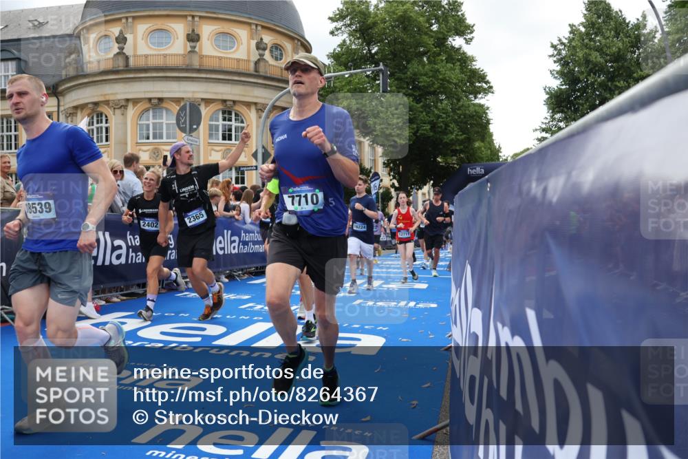 29.06.2025 - hella hamburg halbmarathon Strokosch-Dieckow http://msf.ph/oto/8264367 29.06.2025 10:44:37 Ziel 1468, 1782, 2365, 2402, 3305, 4270, 4991, 5476, 6490, 6495, 7322, 7710, 10669, 12711, 14351, 14798, 14816, 15185, 15233, 15862, 16224, 17097, 17251, 18107, 18437, 18464, 18539, 18560, 18765, 18868, 19206 meine-sportfotos.de