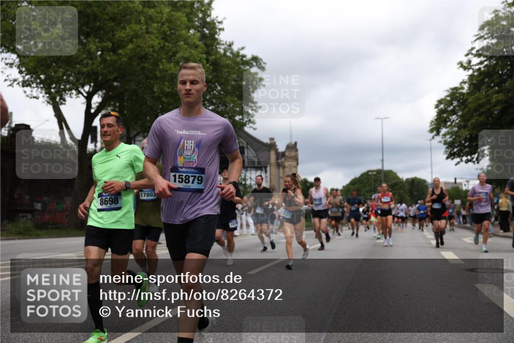 29.06.2025 - hella hamburg halbmarathon Yannick Fuchs http://msf.ph/oto/8264372 29.06.2025 10:48:45 20KM 1125, 1327, 1496, 1506, 1628, 2119, 2474, 2561, 2771, 2884, 2955, 3041, 3177, 3652, 3791, 3794, 3861, 3945, 4029, 4189, 4231, 4903, 4938, 5319, 6082, 6084, 6433, 6443, 6587, 6723, 6938, 8449, 8487, 8514, 8698, 8772, 8973, 9227, 10191, 10192, 10263, 10368, 10376, 11184, 11333, 11499, 11747, 11797, 11799, 11976, 12186, 12526, 12961, 13297, 13988, 14036, 14175, 14592, 14638, 14660, 14834, 14948, 15389, 15408, 15879, 16047, 16327, 17842, 18380 meine-sportfotos.de