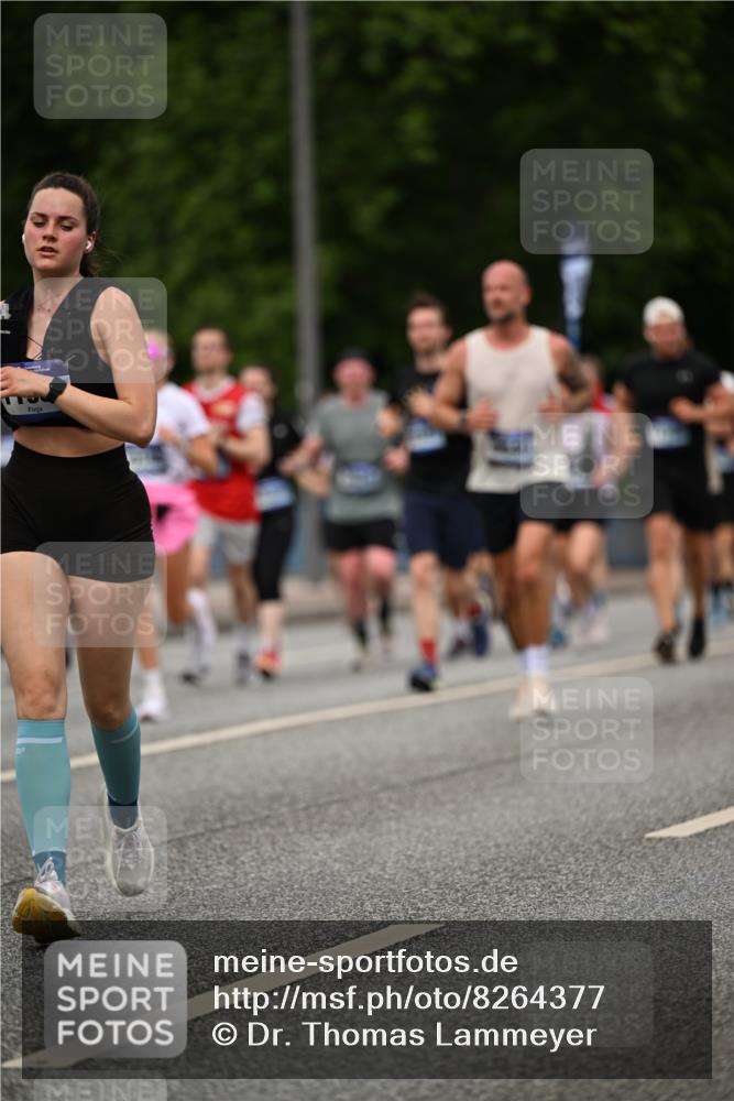 29.06.2025 - hella hamburg halbmarathon Dr. Thomas Lammeyer http://msf.ph/oto/8264377 29.06.2025 10:35:31 Kennedybrücke 1097, 1547, 1844, 1979, 2414, 2754, 2755, 2831, 2832, 2914, 3281, 3396, 3424, 3571, 3681, 4953, 5165, 5350, 5846, 5943, 5965, 6078, 6160, 6546, 6573, 6640, 7120, 7772, 8806, 8812, 8941, 9078, 9104, 9183, 9883, 10148, 10240, 10435, 10586, 11178 meine-sportfotos.de