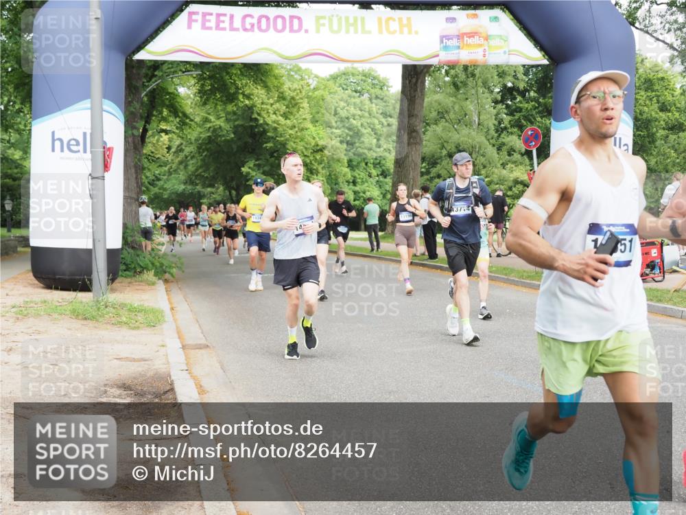 29.06.2025 - hella hamburg halbmarathon MichiJ http://msf.ph/oto/8264457 29.06.2025 10:30:19 Zwischen KM18-KM19 1209, 1441, 1763, 5987, 7092, 9365, 10415, 13714, 13725, 13876, 14484, 15351, 19046 meine-sportfotos.de