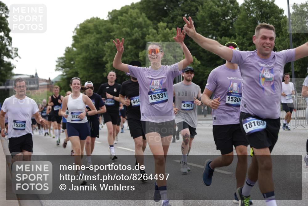 29.06.2025 - hella hamburg halbmarathon Jannik Wohlers http://msf.ph/oto/8264497 29.06.2025 10:33:13 Lombardsbrücke 1189, 1275, 1896, 1995, 2342, 2776, 3170, 3560, 4164, 4361, 4433, 4449, 4696, 5075, 5096, 5141, 5557, 5569, 5821, 5822, 5887, 6109, 6854, 6999, 7653, 7705, 8021, 8157, 8282, 8891, 9234, 9258, 9438, 9750, 9799, 10561, 11338, 11453, 11546, 11676, 11811, 11827, 11928, 12237, 12238, 12652, 12835, 12855, 13375, 13601, 13853, 14098, 14451, 15044, 15072, 15367 meine-sportfotos.de