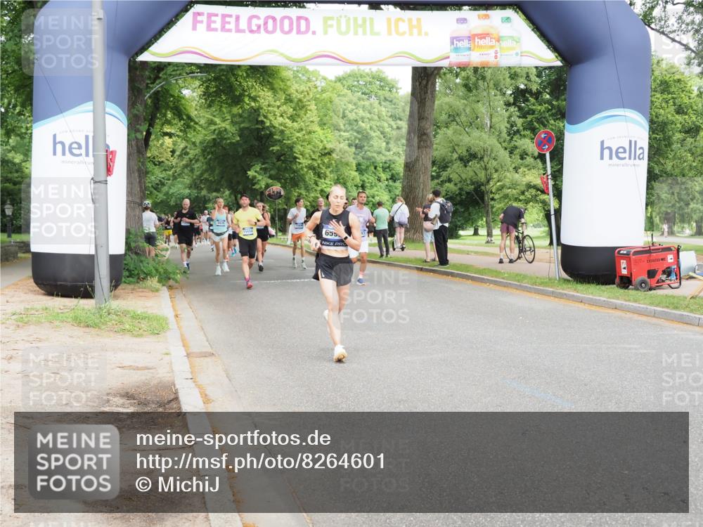 29.06.2025 - hella hamburg halbmarathon MichiJ http://msf.ph/oto/8264601 29.06.2025 10:30:24 Zwischen KM18-KM19 1209, 1256, 1763, 5987, 6593, 9365, 13196, 13714, 14346, 14484, 15351, 17882 meine-sportfotos.de