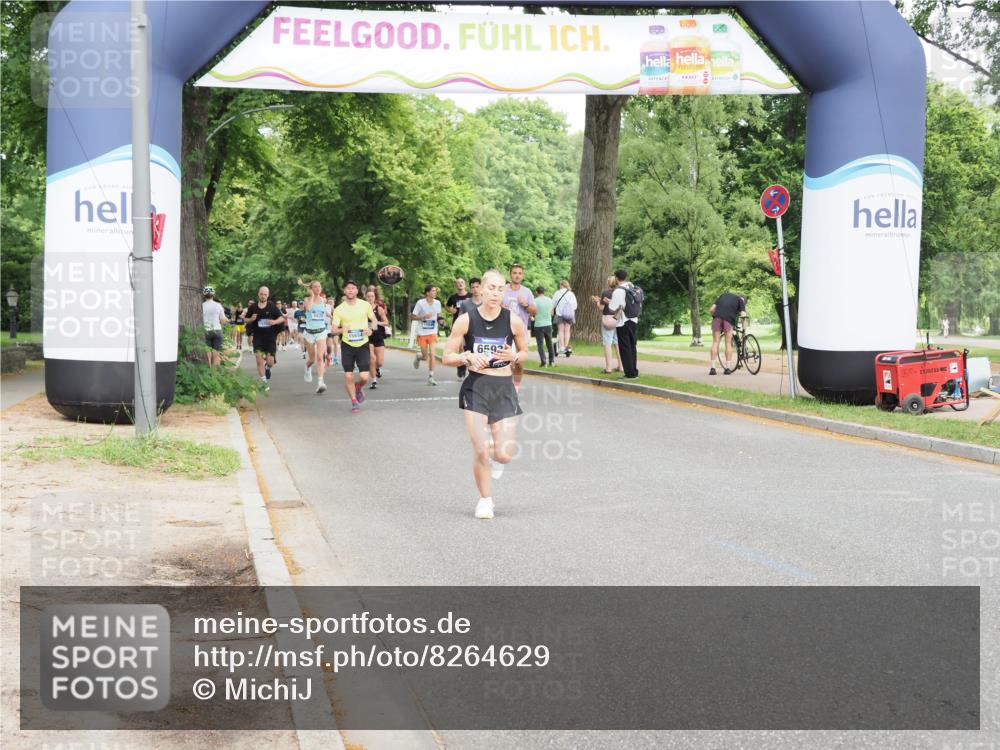 29.06.2025 - hella hamburg halbmarathon MichiJ http://msf.ph/oto/8264629 29.06.2025 10:30:24 Zwischen KM18-KM19 1209, 1256, 1763, 5987, 6593, 9365, 13196, 13714, 14346, 14484, 15351, 17882 meine-sportfotos.de