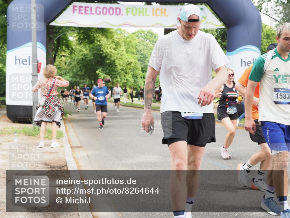 29.06.2025 - hella hamburg halbmarathon MichiJ http://msf.ph/oto/8264644 29.06.2025 10:54:20 Zwischen KM18-KM19 2819, 3488, 4220, 4293, 7571, 10834, 14340, 15834, 15922 meine-sportfotos.de