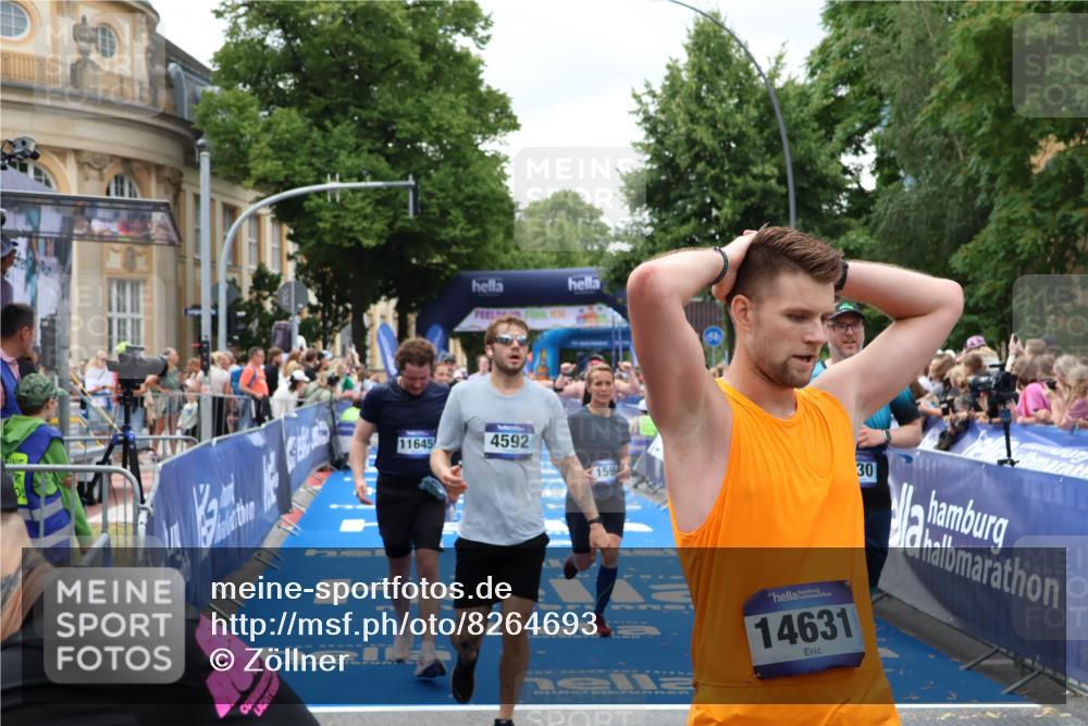 29.06.2025 - hella hamburg halbmarathon Zöllner http://msf.ph/oto/8264693 29.06.2025 10:58:25 Ziel 1595, 4550, 4592, 4708, 5347, 6138, 6147, 7476, 9230, 9485, 11645, 11808, 14355, 15434, 16531, 17415, 18266, 18891 meine-sportfotos.de