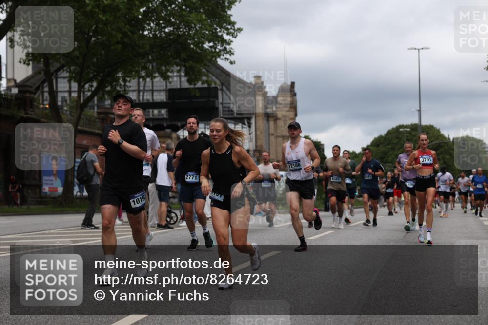 29.06.2025 - hella hamburg halbmarathon Yannick Fuchs http://msf.ph/oto/8264723 29.06.2025 10:48:45 20KM 1125, 1327, 1496, 1506, 1628, 2119, 2474, 2561, 2771, 2884, 2955, 3041, 3177, 3652, 3791, 3794, 3861, 3945, 4029, 4189, 4231, 4903, 4938, 5319, 6082, 6084, 6433, 6443, 6587, 6723, 6938, 8449, 8487, 8514, 8698, 8772, 8973, 9227, 10191, 10192, 10263, 10368, 10376, 11184, 11333, 11499, 11747, 11797, 11799, 11976, 12186, 12526, 12961, 13297, 13988, 14036, 14175, 14592, 14638, 14660, 14834, 14948, 15389, 15408, 15879, 16047, 16327, 17842, 18380 meine-sportfotos.de