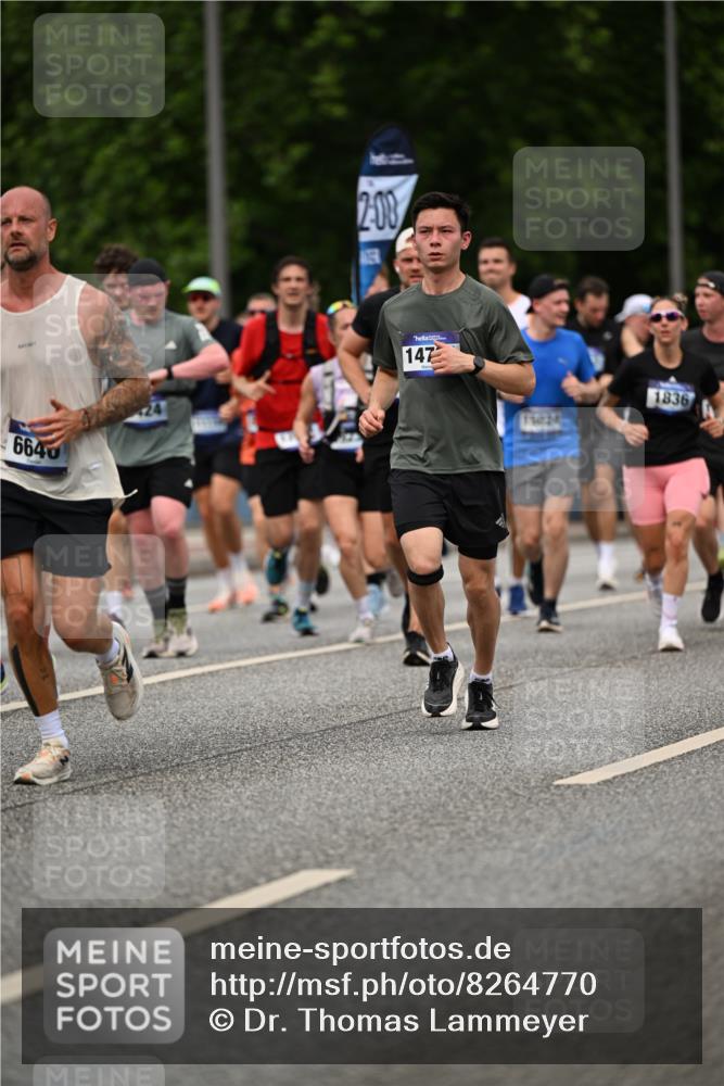 29.06.2025 - hella hamburg halbmarathon Dr. Thomas Lammeyer http://msf.ph/oto/8264770 29.06.2025 10:35:33 Kennedybrücke 1097, 1547, 1844, 1979, 2754, 2755, 2831, 2832, 2914, 3281, 3396, 3424, 3571, 3681, 4877, 4953, 5165, 5350, 5846, 5965, 6078, 6160, 6573, 6640, 7120, 7772, 8806, 8812, 8941, 9078, 9104, 9183, 9883, 10148, 10240, 10435, 10586, 11178 meine-sportfotos.de