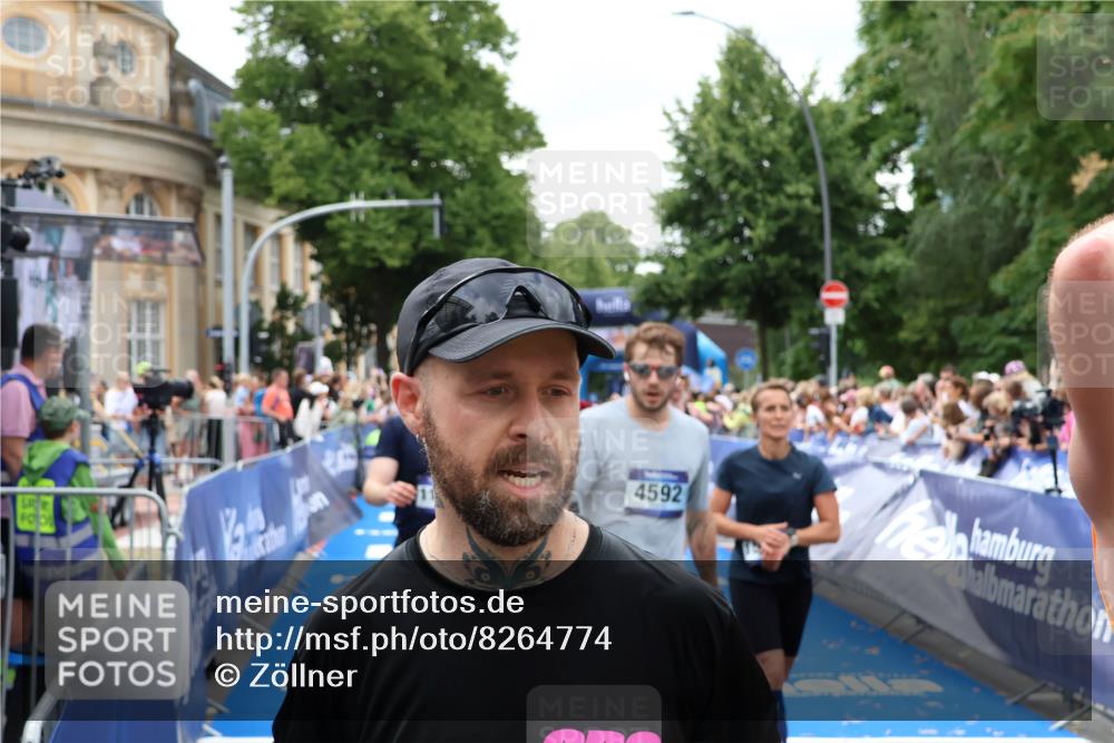 29.06.2025 - hella hamburg halbmarathon Zöllner http://msf.ph/oto/8264774 29.06.2025 10:58:26 Ziel 1595, 4550, 4708, 4767, 5347, 6138, 6147, 7476, 9485, 11645, 11808, 14355, 15434, 16531, 17415, 18266, 18891 meine-sportfotos.de