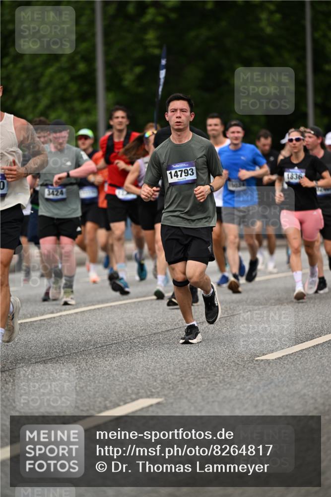 29.06.2025 - hella hamburg halbmarathon Dr. Thomas Lammeyer http://msf.ph/oto/8264817 29.06.2025 10:35:33 Kennedybrücke 1097, 1547, 1844, 1979, 2754, 2755, 2831, 2832, 2914, 3281, 3396, 3424, 3571, 3681, 4877, 4953, 5165, 5350, 5846, 5965, 6078, 6160, 6573, 6640, 7120, 7772, 8806, 8812, 8941, 9078, 9104, 9183, 9883, 10148, 10240, 10435, 10586, 11178 meine-sportfotos.de