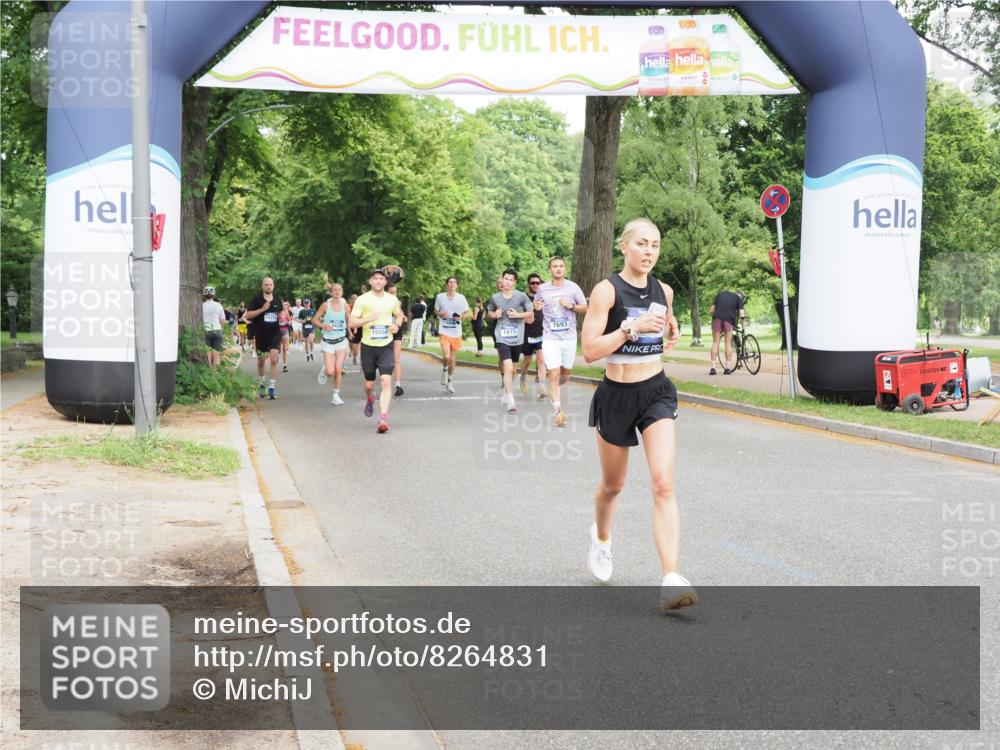 29.06.2025 - hella hamburg halbmarathon MichiJ http://msf.ph/oto/8264831 29.06.2025 10:30:25 Zwischen KM18-KM19 1209, 1256, 1763, 6593, 7693, 9365, 13196, 13714, 14346, 14484, 15654, 17882 meine-sportfotos.de