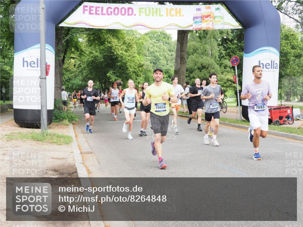 29.06.2025 - hella hamburg halbmarathon MichiJ http://msf.ph/oto/8264848 29.06.2025 10:30:27 Zwischen KM18-KM19 1209, 1256, 1675, 6593, 7105, 7693, 13196, 14346, 15654, 15846, 17882 meine-sportfotos.de