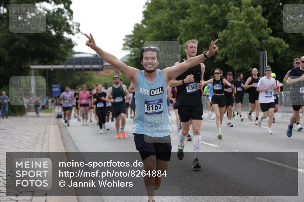 29.06.2025 - hella hamburg halbmarathon Jannik Wohlers http://msf.ph/oto/8264884 29.06.2025 10:33:17 Lombardsbrücke 1189, 1275, 1896, 2342, 2776, 3170, 3560, 4361, 4433, 4449, 4696, 4942, 5075, 5096, 5141, 5557, 5566, 5569, 5821, 5822, 5887, 6109, 6515, 6516, 6854, 6956, 6999, 7653, 8021, 8157, 8282, 8891, 9234, 9258, 9438, 9799, 9995, 10561, 11237, 11338, 11453, 11546, 11676, 11811, 11827, 11928, 12237, 12238, 12652, 12835, 12855, 13375, 13535, 13601, 13741, 13853, 14032, 14098, 14451, 15044, 15072, 15367 meine-sportfotos.de