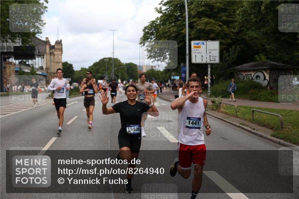 29.06.2025 - hella hamburg halbmarathon Yannick Fuchs http://msf.ph/oto/8264940 29.06.2025 10:36:38 20KM 1169, 1209, 1256, 1312, 1441, 1512, 1903, 1962, 3523, 4823, 5682, 5690, 6593, 6639, 6721, 6770, 7105, 7116, 7363, 7693, 8694, 9365, 10415, 12098, 13196, 13483, 13709, 13725, 14275, 14811, 15521, 15623, 15654, 15846, 15935, 16281, 16507, 17016, 17363, 17637, 17926, 18330, 19046 meine-sportfotos.de