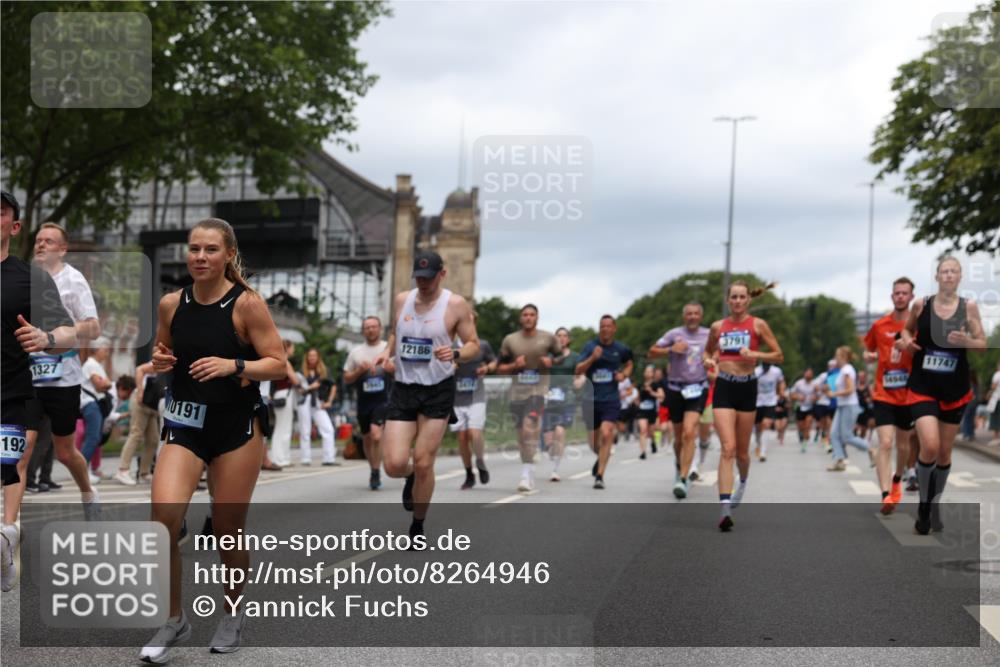 29.06.2025 - hella hamburg halbmarathon Yannick Fuchs http://msf.ph/oto/8264946 29.06.2025 10:48:46 20KM 1125, 1327, 1496, 1506, 1628, 2119, 2474, 2561, 2771, 2884, 2955, 3041, 3177, 3652, 3791, 3794, 3861, 3945, 4029, 4189, 4231, 4903, 4938, 5319, 6082, 6084, 6433, 6443, 6587, 6723, 6938, 8449, 8487, 8514, 8698, 8973, 9227, 10191, 10192, 10263, 10368, 10376, 11184, 11333, 11499, 11747, 11797, 11799, 11976, 12186, 12526, 12961, 13267, 13297, 13988, 14036, 14175, 14592, 14638, 14660, 14834, 14948, 15389, 15408, 15879, 16047, 16327, 17842, 18380 meine-sportfotos.de
