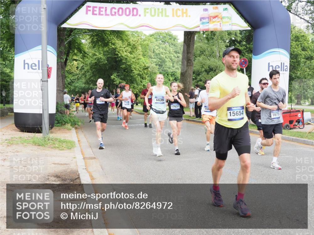 29.06.2025 - hella hamburg halbmarathon MichiJ http://msf.ph/oto/8264972 29.06.2025 10:30:28 Zwischen KM18-KM19 1256, 1675, 6593, 7105, 7693, 12588, 13196, 14346, 15654, 15846, 17882 meine-sportfotos.de