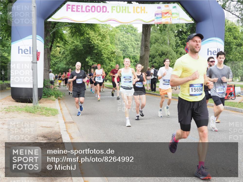 29.06.2025 - hella hamburg halbmarathon MichiJ http://msf.ph/oto/8264992 29.06.2025 10:30:28 Zwischen KM18-KM19 1256, 1675, 6593, 7105, 7693, 12588, 13196, 14346, 15654, 15846, 17882 meine-sportfotos.de