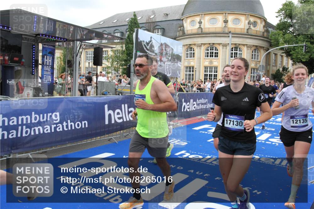 29.06.2025 - hella hamburg halbmarathon Michael Strokosch http://msf.ph/oto/8265016 29.06.2025 10:52:18 Ziel 2397, 4419, 4837, 5032, 5087, 5482, 6164, 6897, 7896, 9074, 9082, 12135, 13726, 14248, 14300, 15275, 15446, 16003, 16320, 16591, 17130, 18475 meine-sportfotos.de
