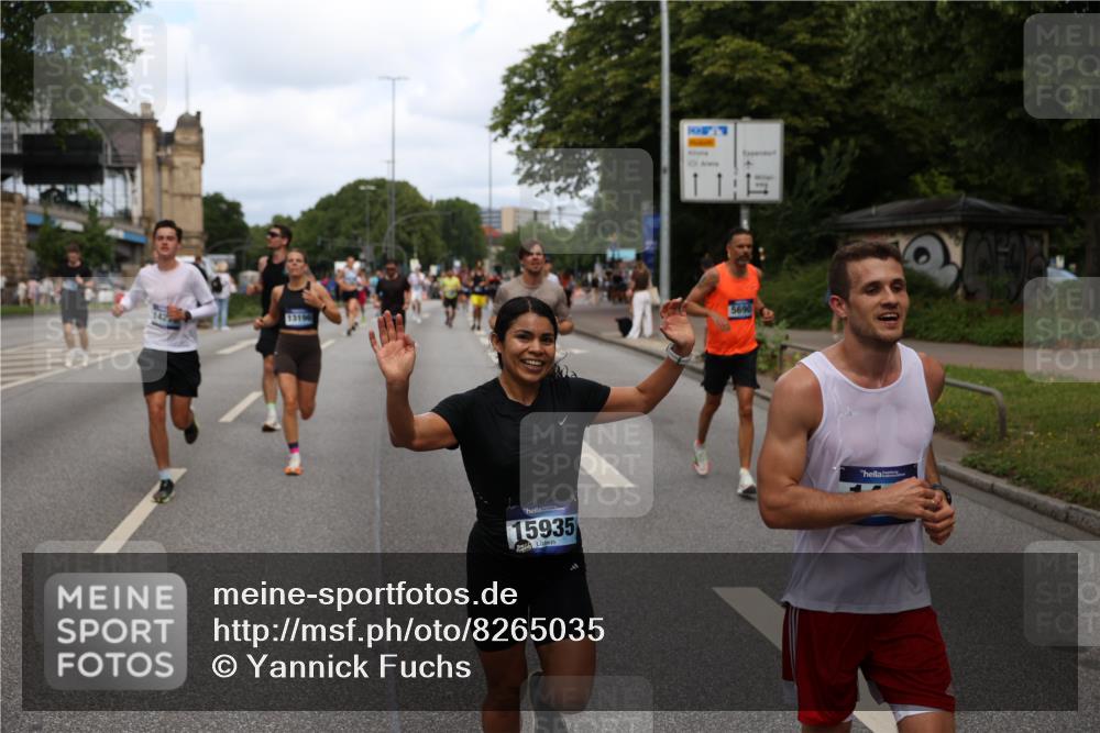 29.06.2025 - hella hamburg halbmarathon Yannick Fuchs http://msf.ph/oto/8265035 29.06.2025 10:36:39 20KM 1169, 1209, 1256, 1312, 1441, 1512, 1903, 1962, 3523, 4823, 5682, 5690, 6639, 6721, 6770, 7105, 7116, 7363, 7693, 8694, 9365, 10415, 12098, 13196, 13483, 13709, 13725, 14275, 14811, 15270, 15623, 15654, 15846, 15935, 16281, 16507, 16626, 17016, 17363, 17637, 17926, 18330, 19046 meine-sportfotos.de