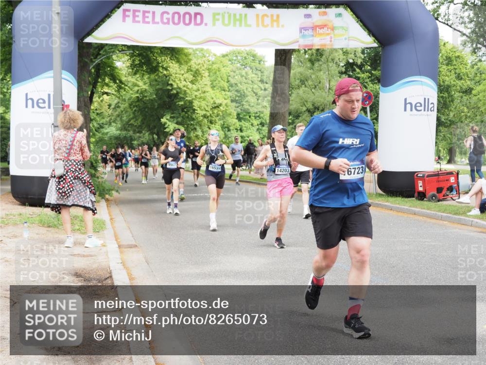 29.06.2025 - hella hamburg halbmarathon MichiJ http://msf.ph/oto/8265073 29.06.2025 10:54:24 Zwischen KM18-KM19 3488, 4220, 6196, 14203, 14340, 16539, 16723 meine-sportfotos.de