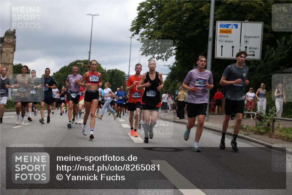 29.06.2025 - hella hamburg halbmarathon Yannick Fuchs http://msf.ph/oto/8265081 29.06.2025 10:48:46 20KM 1125, 1327, 1496, 1506, 1628, 2119, 2474, 2561, 2771, 2884, 2955, 3041, 3177, 3652, 3791, 3794, 3861, 3945, 4029, 4189, 4231, 4903, 4938, 5319, 6082, 6084, 6433, 6443, 6587, 6723, 6938, 8449, 8487, 8514, 8698, 8973, 9227, 10191, 10192, 10263, 10368, 10376, 11184, 11333, 11499, 11747, 11797, 11799, 11976, 12186, 12526, 12961, 13267, 13297, 13988, 14036, 14175, 14592, 14638, 14660, 14834, 14948, 15389, 15408, 15879, 16047, 16327, 17842, 18380 meine-sportfotos.de