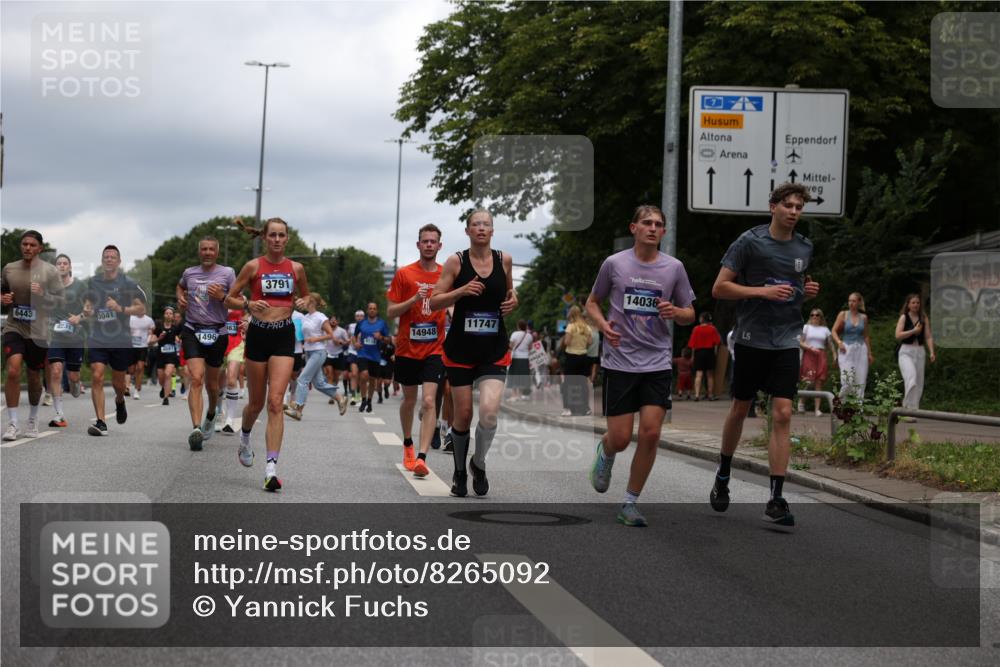29.06.2025 - hella hamburg halbmarathon Yannick Fuchs http://msf.ph/oto/8265092 29.06.2025 10:48:46 20KM 1125, 1327, 1496, 1506, 1628, 2119, 2474, 2561, 2771, 2884, 2955, 3041, 3177, 3652, 3791, 3794, 3861, 3945, 4029, 4189, 4231, 4903, 4938, 5319, 6082, 6084, 6433, 6443, 6587, 6723, 6938, 8449, 8487, 8514, 8698, 8973, 9227, 10191, 10192, 10263, 10368, 10376, 11184, 11333, 11499, 11747, 11797, 11799, 11976, 12186, 12526, 12961, 13267, 13297, 13988, 14036, 14175, 14592, 14638, 14660, 14834, 14948, 15389, 15408, 15879, 16047, 16327, 17842, 18380 meine-sportfotos.de