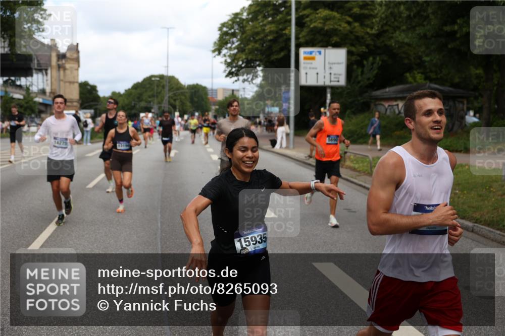 29.06.2025 - hella hamburg halbmarathon Yannick Fuchs http://msf.ph/oto/8265093 29.06.2025 10:36:39 20KM 1169, 1209, 1256, 1312, 1441, 1512, 1903, 1962, 3523, 4823, 5682, 5690, 6639, 6721, 6770, 7105, 7116, 7363, 7693, 8694, 9365, 10415, 12098, 13196, 13483, 13709, 13725, 14275, 14811, 15270, 15623, 15654, 15846, 15935, 16281, 16507, 16626, 17016, 17363, 17637, 17926, 18330, 19046 meine-sportfotos.de