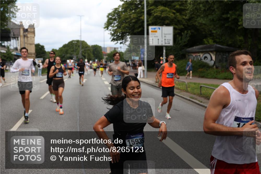 29.06.2025 - hella hamburg halbmarathon Yannick Fuchs http://msf.ph/oto/8265123 29.06.2025 10:36:39 20KM 1169, 1209, 1256, 1312, 1441, 1512, 1903, 1962, 3523, 4823, 5682, 5690, 6639, 6721, 6770, 7105, 7116, 7363, 7693, 8694, 9365, 10415, 12098, 13196, 13483, 13709, 13725, 14275, 14811, 15270, 15623, 15654, 15846, 15935, 16281, 16507, 16626, 17016, 17363, 17637, 17926, 18330, 19046 meine-sportfotos.de