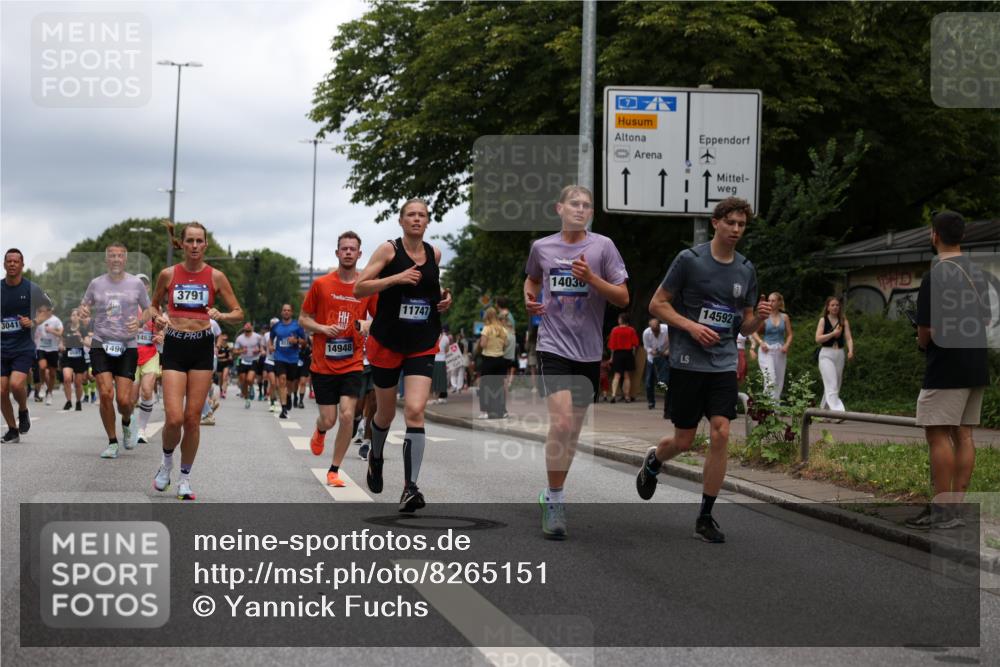 29.06.2025 - hella hamburg halbmarathon Yannick Fuchs http://msf.ph/oto/8265151 29.06.2025 10:48:46 20KM 1125, 1327, 1496, 1506, 1628, 2119, 2474, 2561, 2771, 2884, 2955, 3041, 3177, 3652, 3791, 3794, 3861, 3945, 4029, 4189, 4231, 4903, 4938, 5319, 6082, 6084, 6433, 6443, 6587, 6723, 6938, 8449, 8487, 8514, 8698, 8973, 9227, 10191, 10192, 10263, 10368, 10376, 11184, 11333, 11499, 11747, 11797, 11799, 11976, 12186, 12526, 12961, 13267, 13297, 13988, 14036, 14175, 14592, 14638, 14660, 14834, 14948, 15389, 15408, 15879, 16047, 16327, 17842, 18380 meine-sportfotos.de