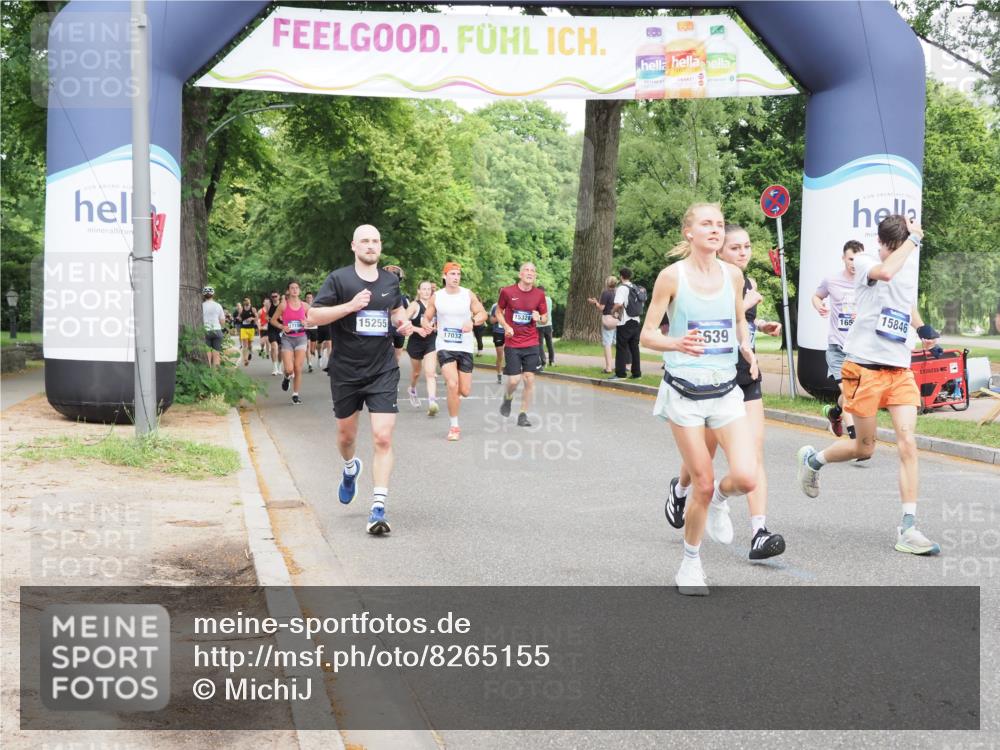 29.06.2025 - hella hamburg halbmarathon MichiJ http://msf.ph/oto/8265155 29.06.2025 10:30:29 Zwischen KM18-KM19 1256, 1675, 6593, 6639, 7105, 7693, 12588, 14346, 14811, 15255, 15654, 15846, 16507, 17637, 17882 meine-sportfotos.de