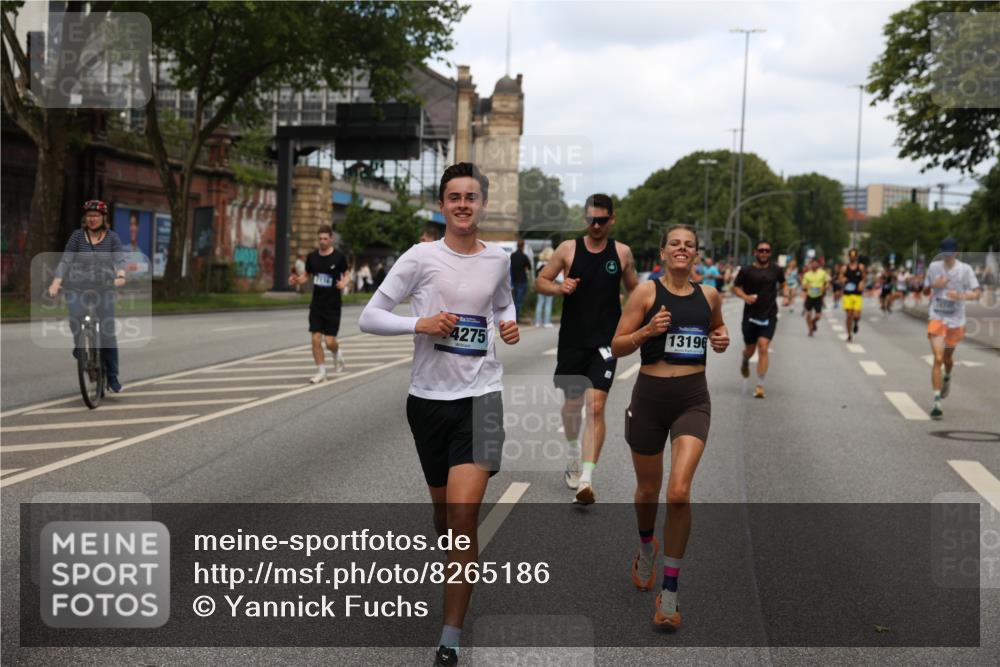29.06.2025 - hella hamburg halbmarathon Yannick Fuchs http://msf.ph/oto/8265186 29.06.2025 10:36:40 20KM 1169, 1209, 1256, 1312, 1441, 1512, 1903, 1962, 3523, 4823, 5682, 5690, 6639, 6721, 6770, 7105, 7116, 7363, 7693, 8694, 9365, 12098, 13196, 13483, 13709, 13725, 14275, 14811, 15270, 15623, 15654, 15846, 15935, 16281, 16507, 16626, 17016, 17363, 17637, 17926, 18330 meine-sportfotos.de