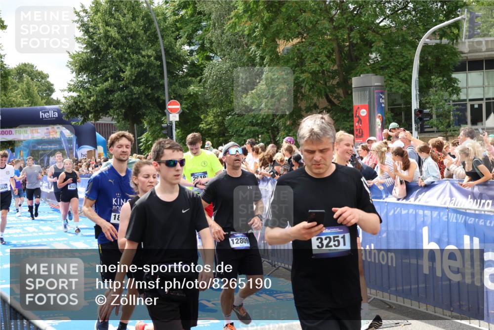 29.06.2025 - hella hamburg halbmarathon Zöllner http://msf.ph/oto/8265190 29.06.2025 10:58:43 Ziel 1319, 2619, 2656, 2978, 4467, 5675, 6592, 6595, 7659, 8322, 8929, 10943, 11605, 11846, 12809, 12862, 13512, 13694, 15197, 16189, 18501, 18587 meine-sportfotos.de