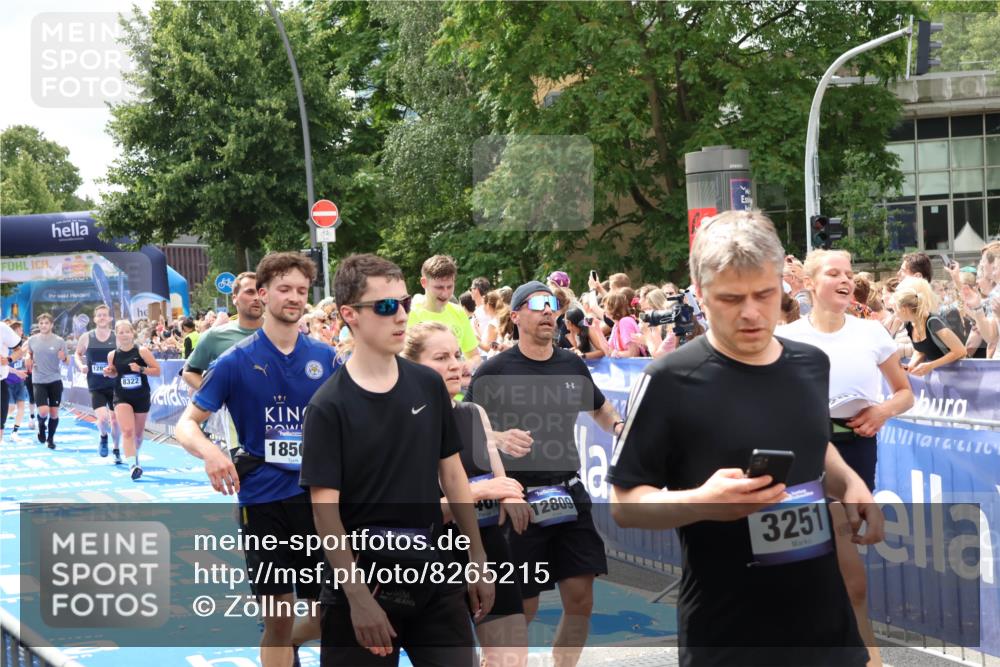 29.06.2025 - hella hamburg halbmarathon Zöllner http://msf.ph/oto/8265215 29.06.2025 10:58:43 Ziel 1319, 2619, 2656, 2978, 4467, 5675, 6592, 6595, 7659, 8322, 8929, 10943, 11605, 11846, 12809, 12862, 13512, 13694, 15197, 16189, 18501, 18587 meine-sportfotos.de