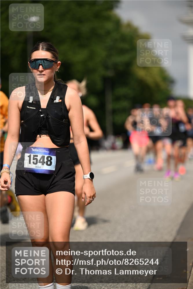 29.06.2025 - hella hamburg halbmarathon Dr. Thomas Lammeyer http://msf.ph/oto/8265244 29.06.2025 10:14:51 Kennedybrücke 1548, 1781, 2868, 4287, 5182, 5440, 5653, 5806, 8171, 8561, 8807, 9829, 10196, 11149 meine-sportfotos.de