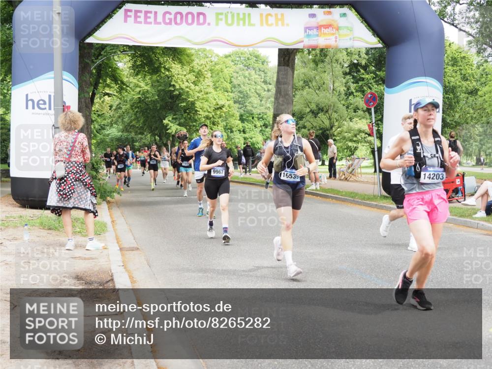 29.06.2025 - hella hamburg halbmarathon MichiJ http://msf.ph/oto/8265282 29.06.2025 10:54:26 Zwischen KM18-KM19 3488, 6196, 9967, 14203, 16539, 16723 meine-sportfotos.de