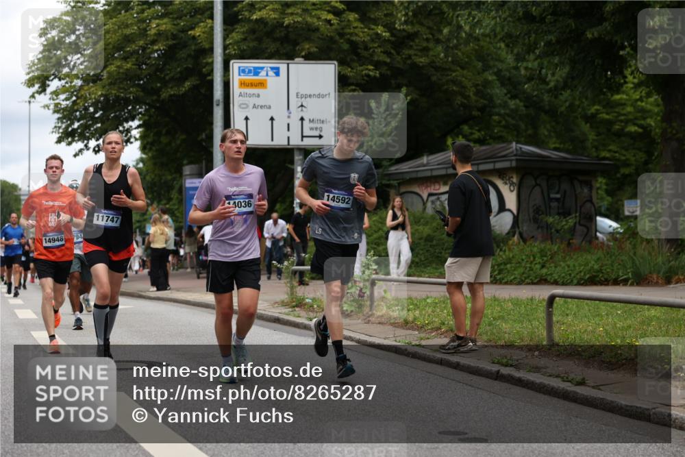 29.06.2025 - hella hamburg halbmarathon Yannick Fuchs http://msf.ph/oto/8265287 29.06.2025 10:48:47 20KM 1125, 1327, 1496, 1506, 1628, 2119, 2474, 2561, 2771, 2884, 2955, 3041, 3177, 3652, 3791, 3794, 3861, 3945, 4029, 4189, 4231, 4868, 4903, 4938, 5319, 6082, 6084, 6433, 6443, 6587, 6938, 8449, 8487, 8514, 8698, 8973, 10191, 10192, 10263, 10368, 10376, 11184, 11333, 11499, 11747, 11797, 11799, 11976, 12186, 12526, 12584, 12961, 13267, 13297, 13988, 14036, 14175, 14592, 14638, 14660, 14834, 14948, 15389, 15408, 15879, 16047, 16327, 17842, 18380 meine-sportfotos.de