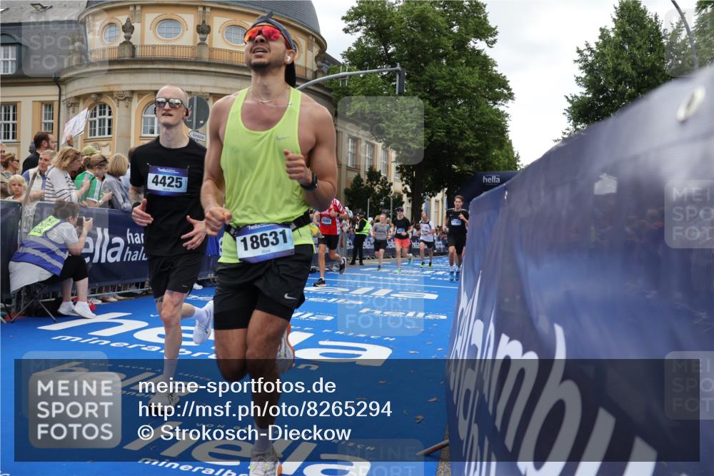 29.06.2025 - hella hamburg halbmarathon Strokosch-Dieckow http://msf.ph/oto/8265294 29.06.2025 10:44:57 Ziel 1171, 1424, 1520, 2098, 2890, 3917, 4425, 6266, 7709, 7843, 9030, 9710, 9720, 10741, 11688, 12161, 13919, 15334, 16058, 17381, 17382, 17406, 17544, 18055, 18631 meine-sportfotos.de