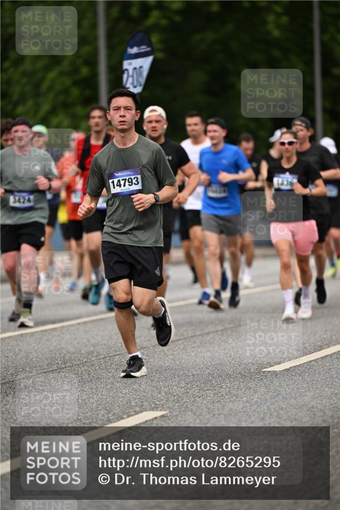 29.06.2025 - hella hamburg halbmarathon Dr. Thomas Lammeyer http://msf.ph/oto/8265295 29.06.2025 10:35:34 Kennedybrücke 1097, 1547, 1844, 1979, 2754, 2755, 2831, 2832, 2914, 3281, 3396, 3424, 3571, 3681, 4877, 4953, 5165, 5350, 5846, 5965, 6078, 6160, 6573, 6640, 7120, 8806, 8812, 8941, 9078, 9104, 9183, 9883, 10148, 10240, 10435, 10586, 11178 meine-sportfotos.de