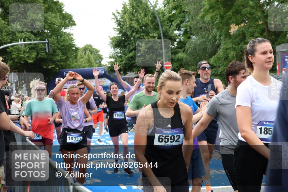29.06.2025 - hella hamburg halbmarathon Zöllner http://msf.ph/oto/8265444 29.06.2025 10:58:50 Ziel 1319, 2488, 2656, 2840, 3859, 5277, 5675, 6720, 8807, 8929, 10268, 10539, 10943, 11605, 11846, 13512, 13880, 14266, 14902, 14965, 16189, 17405, 17630, 17839, 18232, 18954 meine-sportfotos.de