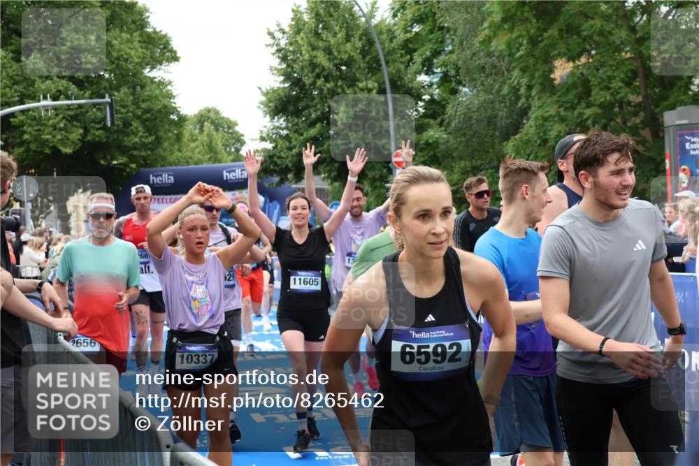 29.06.2025 - hella hamburg halbmarathon Zöllner http://msf.ph/oto/8265462 29.06.2025 10:58:50 Ziel 1319, 2488, 2656, 2840, 3859, 5277, 5675, 6720, 8807, 8929, 10268, 10539, 10943, 11605, 11846, 13512, 13880, 14266, 14902, 14965, 16189, 17405, 17630, 17839, 18232, 18954 meine-sportfotos.de