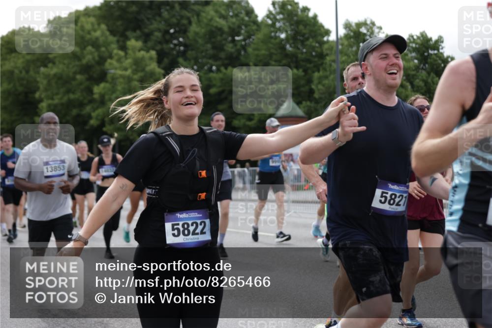 29.06.2025 - hella hamburg halbmarathon Jannik Wohlers http://msf.ph/oto/8265466 29.06.2025 10:33:24 Lombardsbrücke 1189, 1275, 1417, 1896, 2342, 2482, 3170, 3264, 3340, 3345, 3560, 4361, 4433, 4449, 4479, 4696, 4942, 5075, 5096, 5141, 5557, 5566, 5569, 5691, 5821, 5822, 5887, 6109, 6364, 6515, 6516, 6854, 6956, 7027, 7565, 7653, 8157, 8202, 8282, 8375, 8377, 8383, 8401, 9094, 9438, 9799, 9875, 9995, 10007, 10071, 10561, 11092, 11111, 11237, 11338, 11453, 11546, 11676, 11827, 12237, 12238, 12562, 12652, 12835, 12855, 13535, 13601, 13741, 13853, 13934, 14032, 14098 meine-sportfotos.de