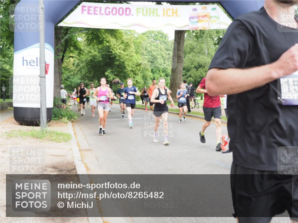 29.06.2025 - hella hamburg halbmarathon MichiJ http://msf.ph/oto/8265482 29.06.2025 10:30:31 Zwischen KM18-KM19 1675, 6593, 6639, 7105, 7693, 12588, 14811, 15255, 15328, 15654, 15846, 16507, 17032, 17637 meine-sportfotos.de