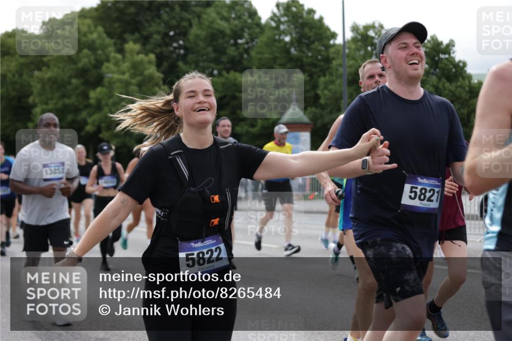 29.06.2025 - hella hamburg halbmarathon Jannik Wohlers http://msf.ph/oto/8265484 29.06.2025 10:33:24 Lombardsbrücke 1189, 1275, 1417, 1896, 2342, 2482, 3170, 3264, 3340, 3345, 3560, 4361, 4433, 4449, 4479, 4696, 4942, 5075, 5096, 5141, 5557, 5566, 5569, 5691, 5821, 5822, 5887, 6109, 6364, 6515, 6516, 6854, 6956, 7027, 7565, 7653, 8157, 8202, 8282, 8375, 8377, 8383, 8401, 9094, 9438, 9799, 9875, 9995, 10007, 10071, 10561, 11092, 11111, 11237, 11338, 11453, 11546, 11676, 11827, 12237, 12238, 12562, 12652, 12835, 12855, 13535, 13601, 13741, 13853, 13934, 14032, 14098 meine-sportfotos.de