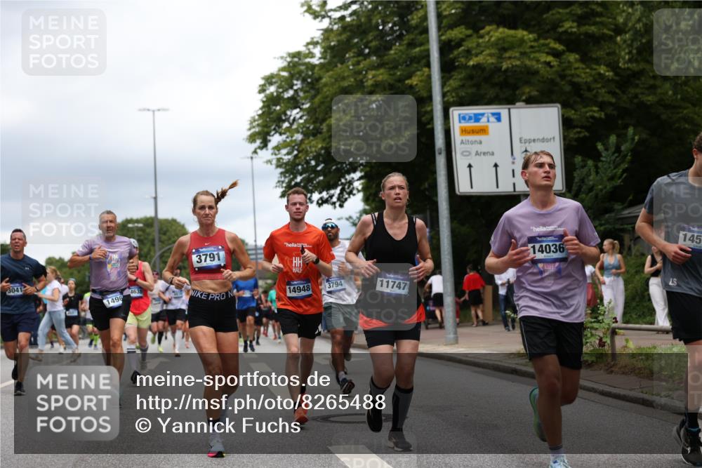 29.06.2025 - hella hamburg halbmarathon Yannick Fuchs http://msf.ph/oto/8265488 29.06.2025 10:48:47 20KM 1125, 1327, 1496, 1506, 1628, 2119, 2474, 2561, 2771, 2884, 2955, 3041, 3177, 3652, 3791, 3794, 3861, 3945, 4029, 4189, 4231, 4868, 4903, 4938, 5319, 6082, 6084, 6433, 6443, 6587, 6938, 8449, 8487, 8514, 8698, 8973, 10191, 10192, 10263, 10368, 10376, 11184, 11333, 11499, 11747, 11797, 11799, 11976, 12186, 12526, 12584, 12961, 13267, 13297, 13988, 14036, 14175, 14592, 14638, 14660, 14834, 14948, 15389, 15408, 15879, 16047, 16327, 17842, 18380 meine-sportfotos.de