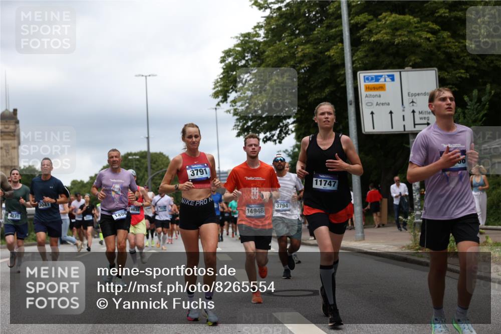 29.06.2025 - hella hamburg halbmarathon Yannick Fuchs http://msf.ph/oto/8265554 29.06.2025 10:48:47 20KM 1125, 1327, 1496, 1506, 1628, 2119, 2474, 2561, 2771, 2884, 2955, 3041, 3177, 3652, 3791, 3794, 3861, 3945, 4029, 4189, 4231, 4868, 4903, 4938, 5319, 6082, 6084, 6433, 6443, 6587, 6938, 8449, 8487, 8514, 8698, 8973, 10191, 10192, 10263, 10368, 10376, 11184, 11333, 11499, 11747, 11797, 11799, 11976, 12186, 12526, 12584, 12961, 13267, 13297, 13988, 14036, 14175, 14592, 14638, 14660, 14834, 14948, 15389, 15408, 15879, 16047, 16327, 17842, 18380 meine-sportfotos.de