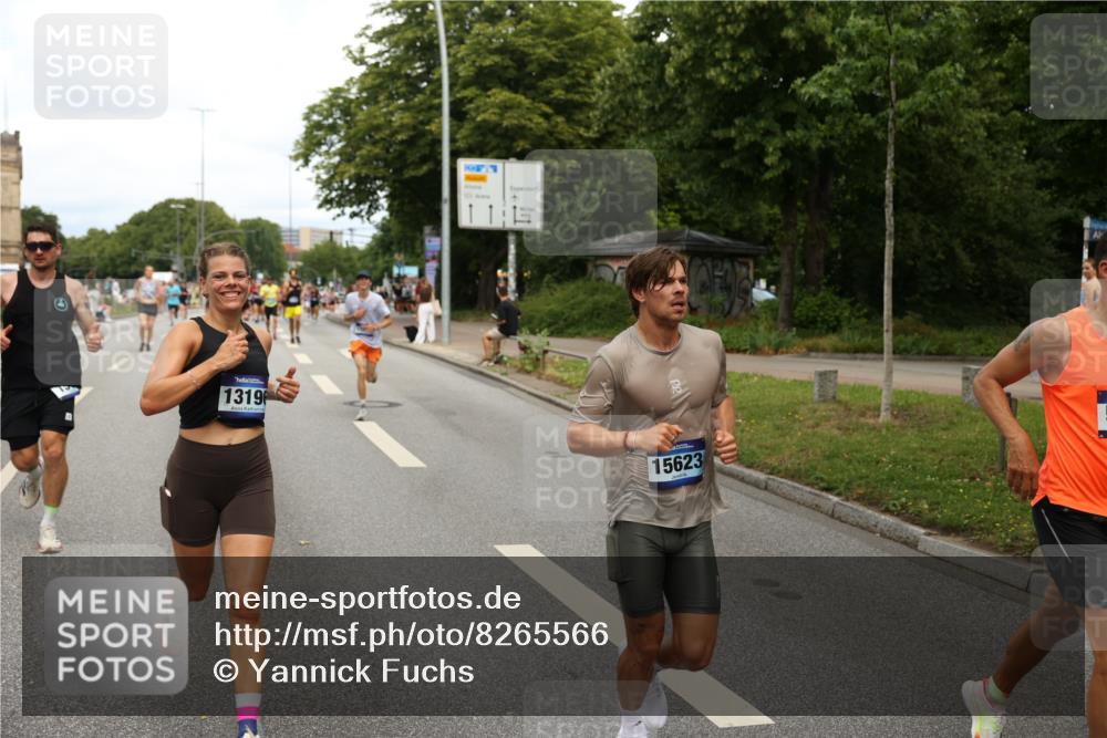 29.06.2025 - hella hamburg halbmarathon Yannick Fuchs http://msf.ph/oto/8265566 29.06.2025 10:36:40 20KM 1169, 1209, 1256, 1312, 1441, 1512, 1903, 1962, 3523, 4823, 5682, 5690, 6639, 6721, 6770, 7105, 7116, 7363, 7693, 8694, 9365, 12098, 13196, 13483, 13709, 13725, 14275, 14811, 15270, 15623, 15654, 15846, 15935, 16281, 16507, 16626, 17016, 17363, 17637, 17926, 18330 meine-sportfotos.de