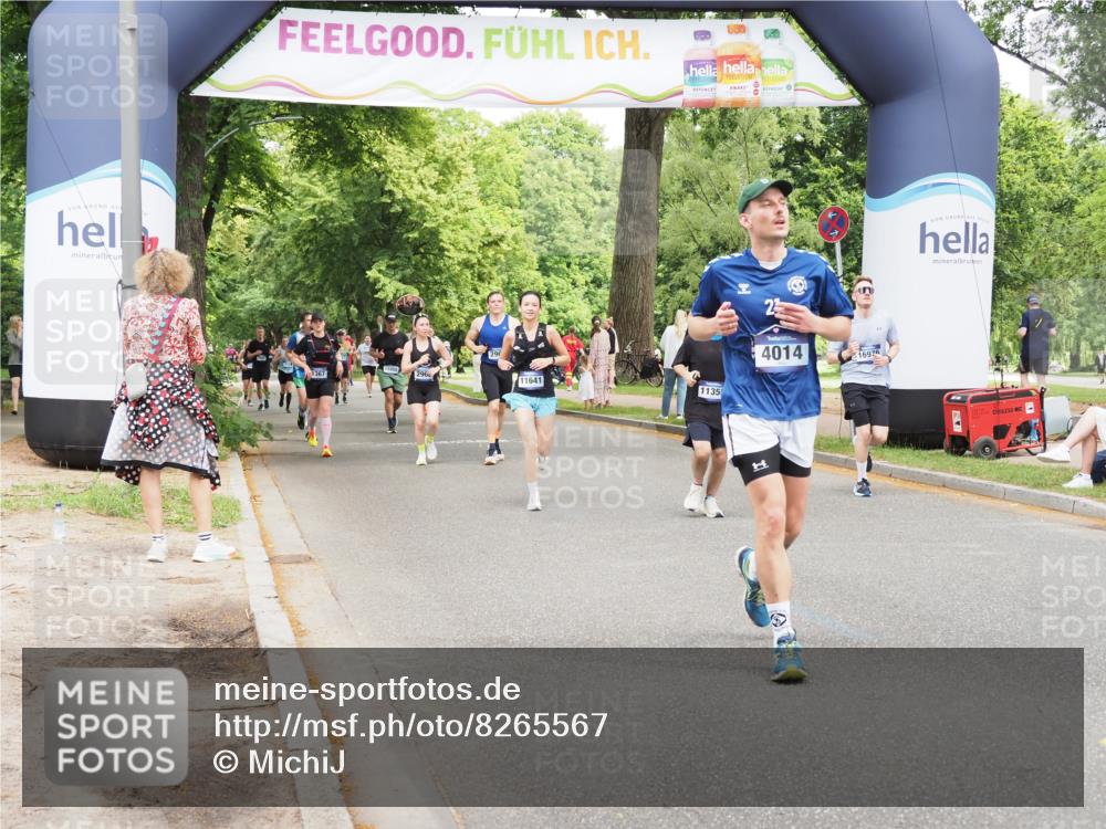 29.06.2025 - hella hamburg halbmarathon MichiJ http://msf.ph/oto/8265567 29.06.2025 10:54:29 Zwischen KM18-KM19 2963, 4014, 6196, 9967, 11355, 11641, 14203, 16539, 16723, 16976 meine-sportfotos.de