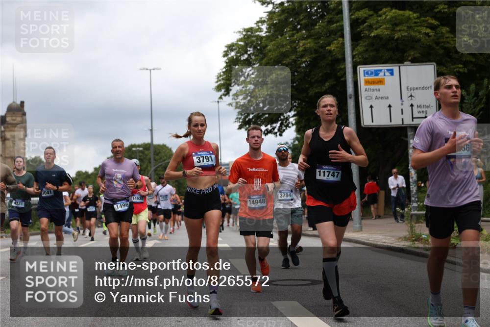 29.06.2025 - hella hamburg halbmarathon Yannick Fuchs http://msf.ph/oto/8265572 29.06.2025 10:48:47 20KM 1125, 1327, 1496, 1506, 1628, 2119, 2474, 2561, 2771, 2884, 2955, 3041, 3177, 3652, 3791, 3794, 3861, 3945, 4029, 4189, 4231, 4868, 4903, 4938, 5319, 6082, 6084, 6433, 6443, 6587, 6938, 8449, 8487, 8514, 8698, 8973, 10191, 10192, 10263, 10368, 10376, 11184, 11333, 11499, 11747, 11797, 11799, 11976, 12186, 12526, 12584, 12961, 13267, 13297, 13988, 14036, 14175, 14592, 14638, 14660, 14834, 14948, 15389, 15408, 15879, 16047, 16327, 17842, 18380 meine-sportfotos.de