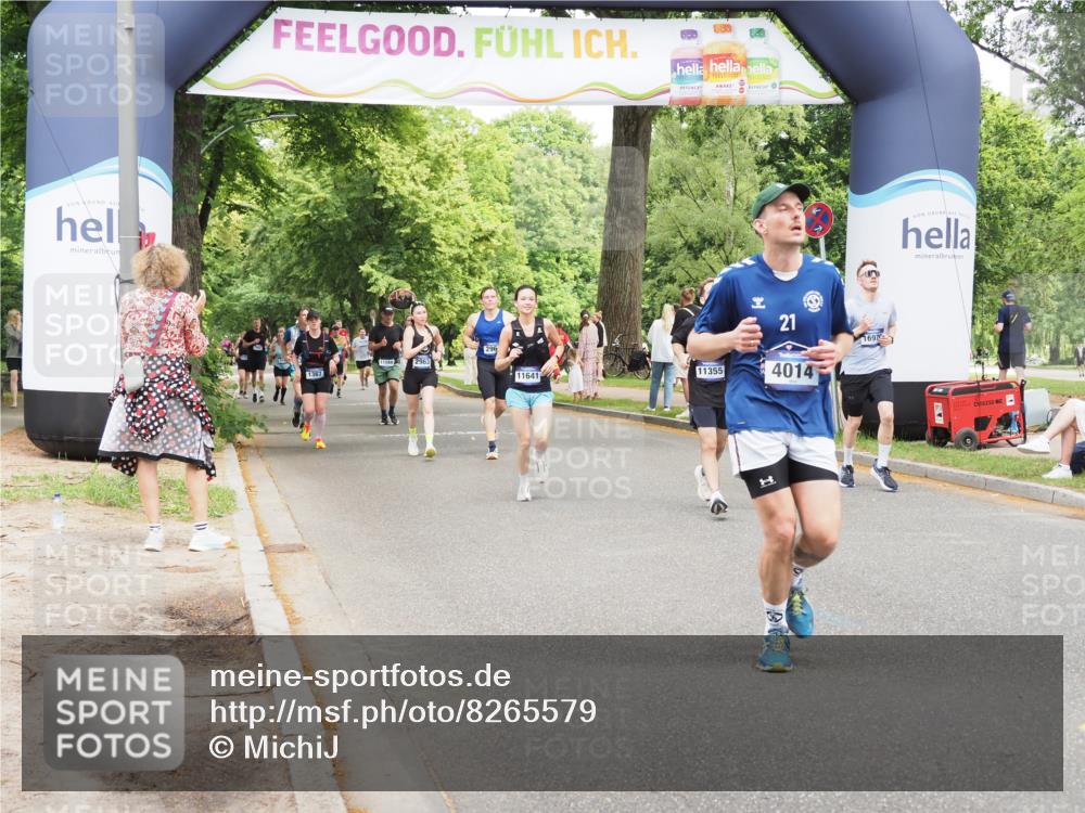 29.06.2025 - hella hamburg halbmarathon MichiJ http://msf.ph/oto/8265579 29.06.2025 10:54:29 Zwischen KM18-KM19 2963, 4014, 6196, 9967, 11355, 11641, 14203, 16539, 16723, 16976 meine-sportfotos.de